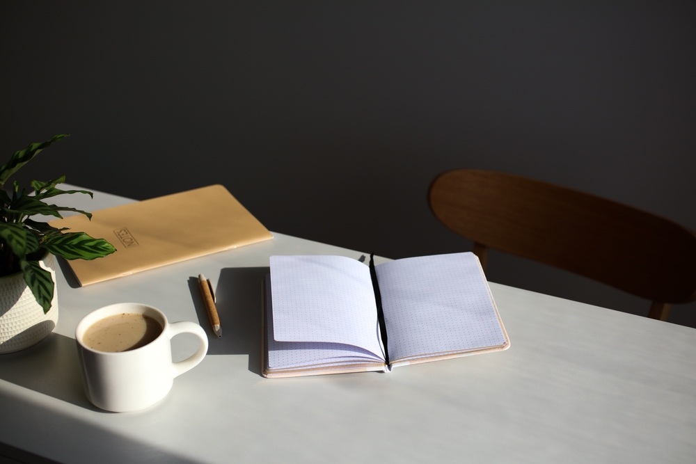 Aesthetic,Home,Office,Desk,Table.,Feminine,Workspace,With,Paper,Notebook,